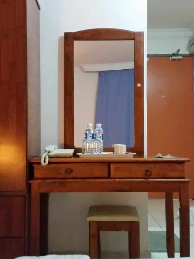 1Libaran Hotel Sandakan Exterior photo