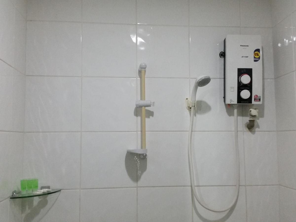 1Libaran Hotel Sandakan Exterior photo